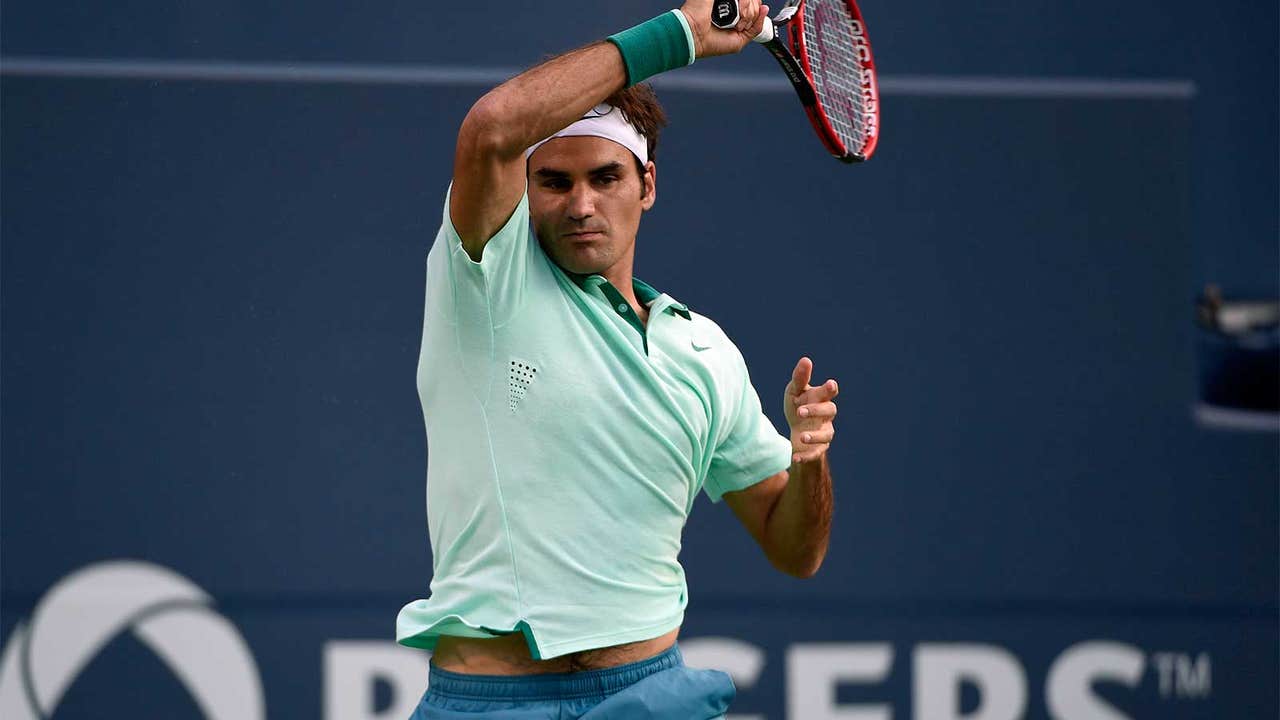 Federer advances at Rogers Cup, Sock to face Raonic